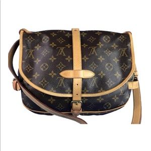 Louis Vuitton Saumur 30